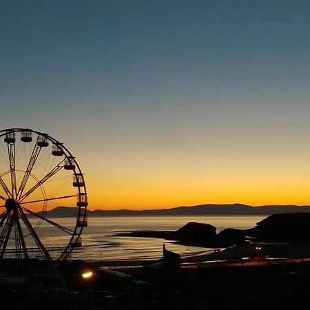 Palm Cove Bundoran Luxurious Sea View Balcony Free Wifi Netflix Sleeps 5 Apartment Exterior photo